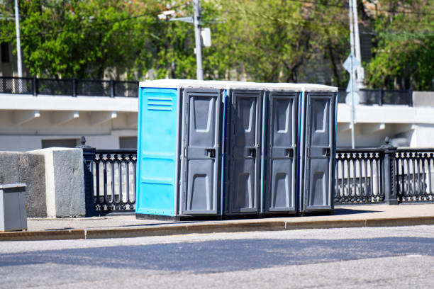 Best Portable restroom trailer rental  in Burlingame, CA